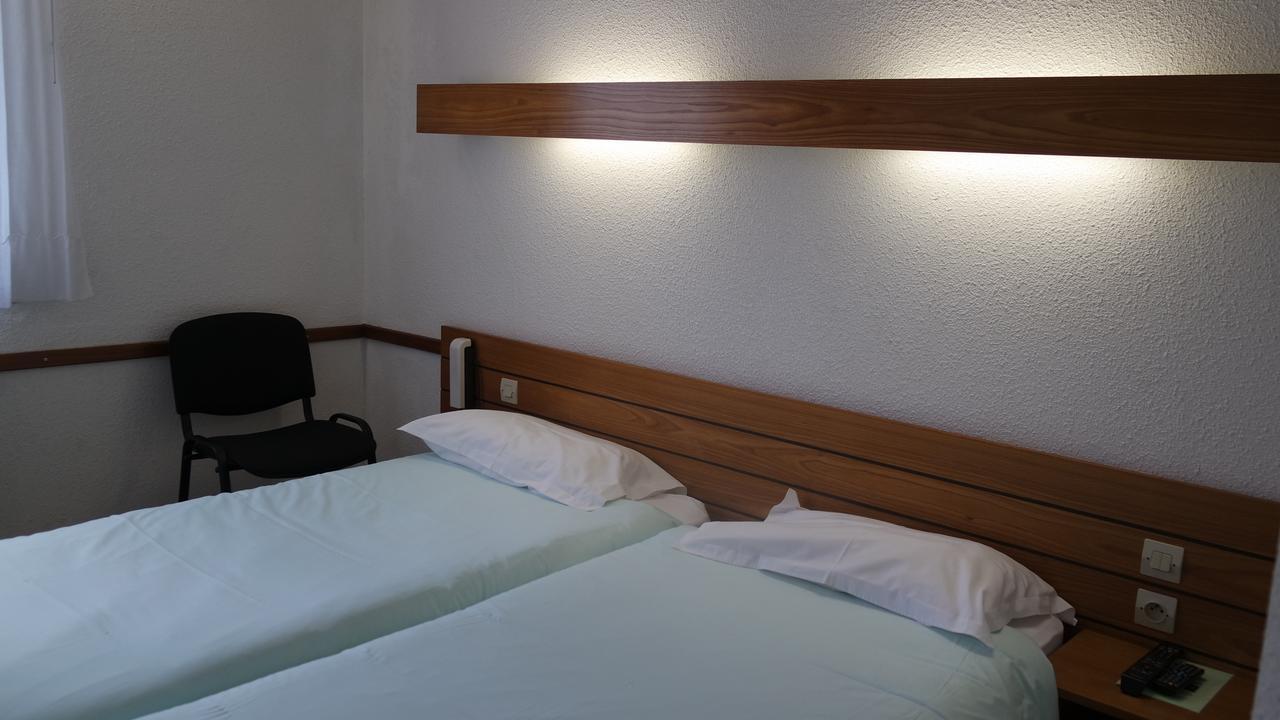 Hotel Le Tulipier Cransac エクステリア 写真