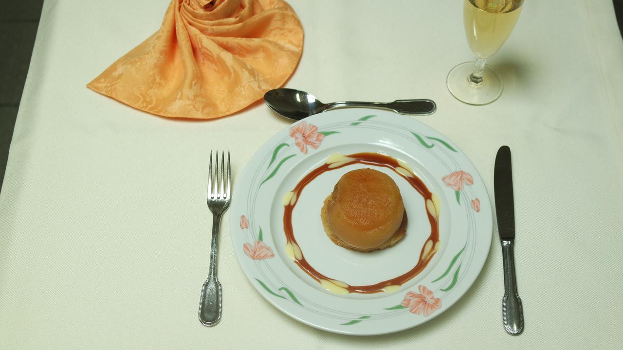 Hotel Le Tulipier Cransac エクステリア 写真